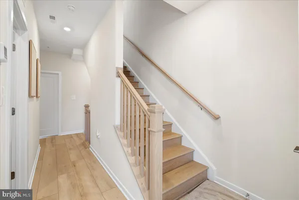 $4,400 | 42203 Jousting Terrace, Ashburn, VA 20148