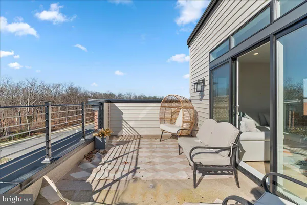 $4,400 | 42203 Jousting Terrace, Ashburn, VA 20148