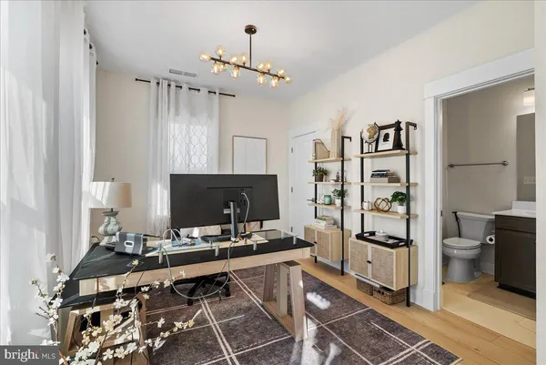 $4,400 | 42203 Jousting Terrace, Ashburn, VA 20148