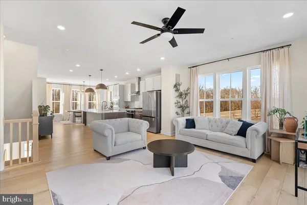 $4,400 | 42203 Jousting Terrace, Ashburn, VA 20148