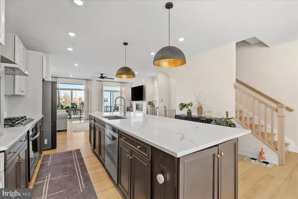 $4,400 | 42203 Jousting Terrace, Ashburn, VA 20148