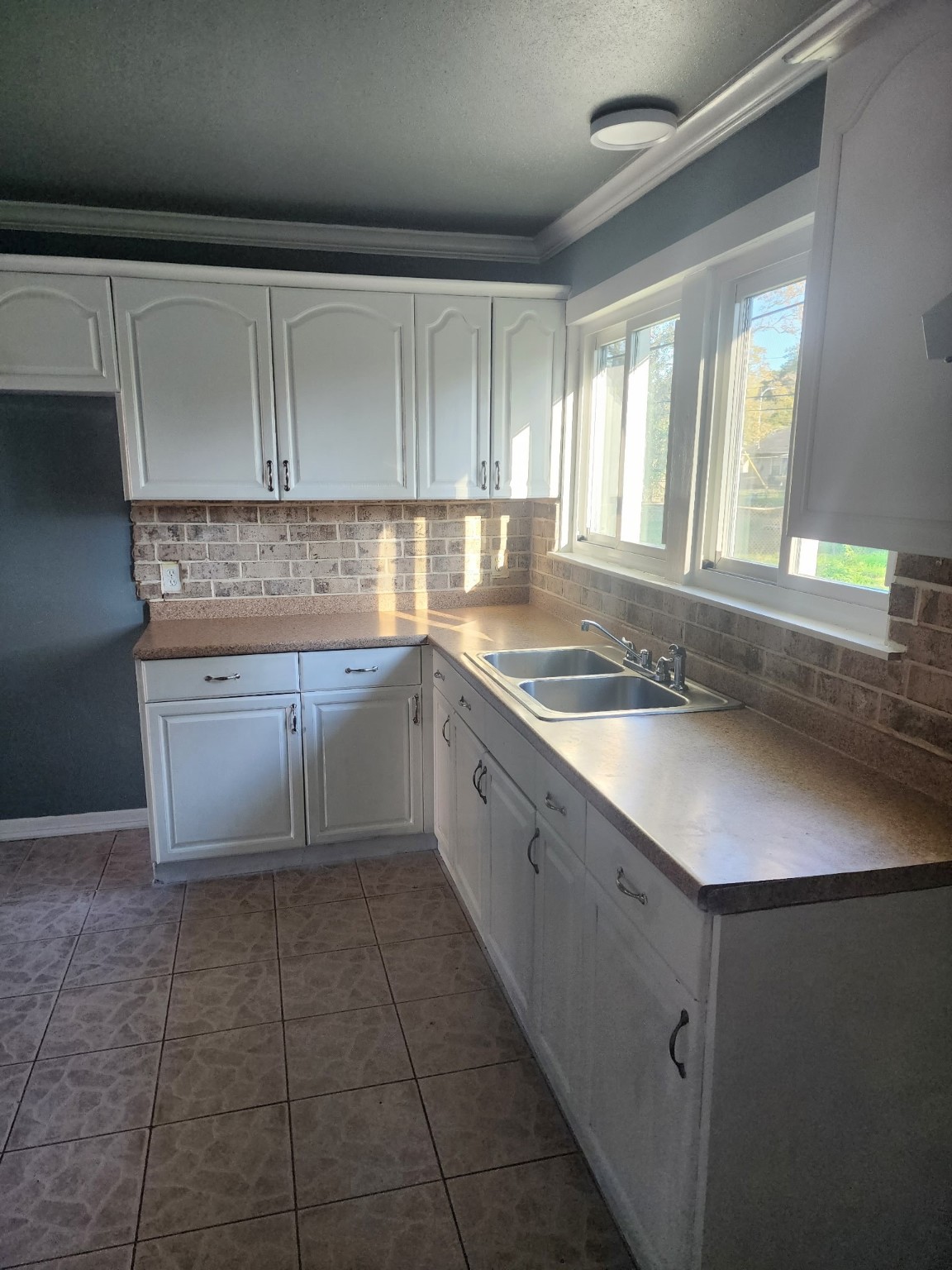 7220 Parker Road Houston, TX 77016 - Photo 3 of 12