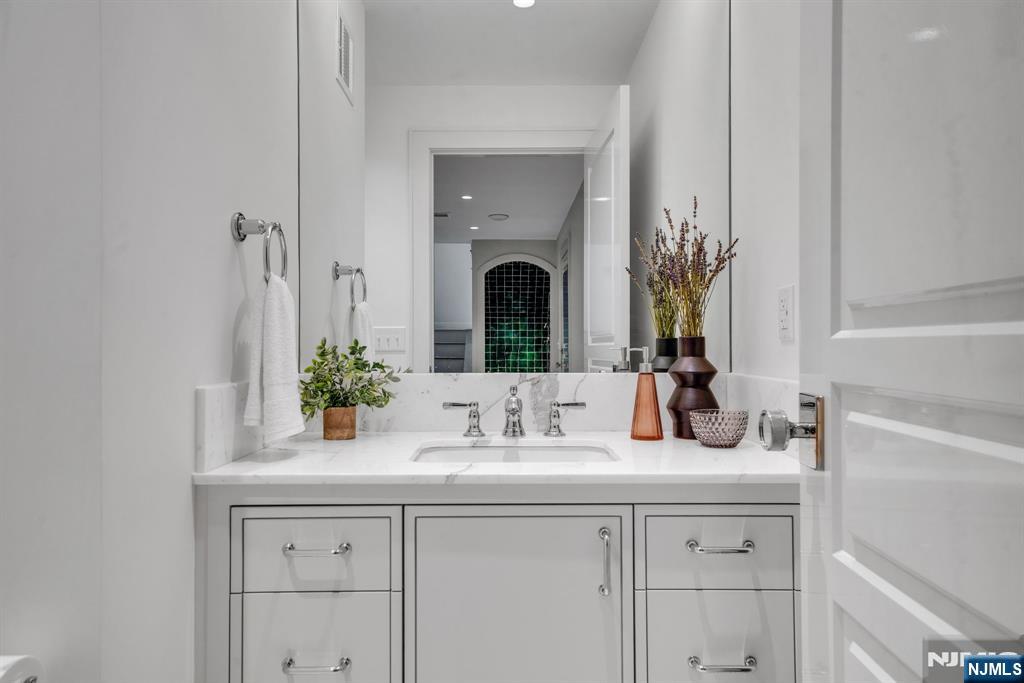 171 Campbell Road Bernardsville, NJ 07924 - Photo 23 of 50