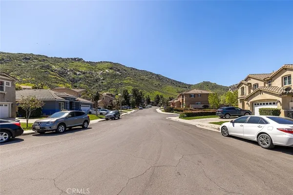 $3,795 | 16526 Braeburn Lane, Fontana, CA 92337