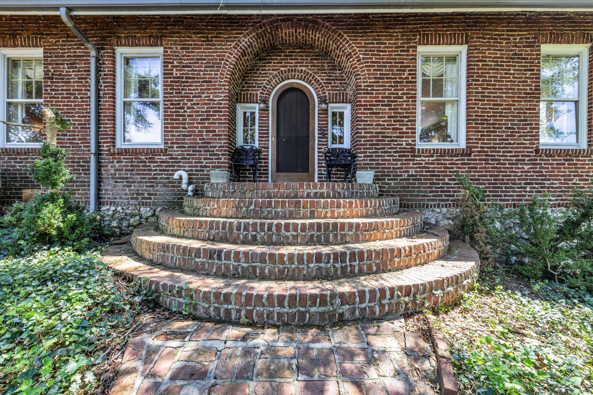 680 South Crest Road Chattanooga, TN 37404 - Photo 1 of 65 4-web-or-mls-680-s-crest-rd