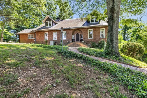 $1,450,000 | 680 South Crest Road, Chattanooga, TN 37404
