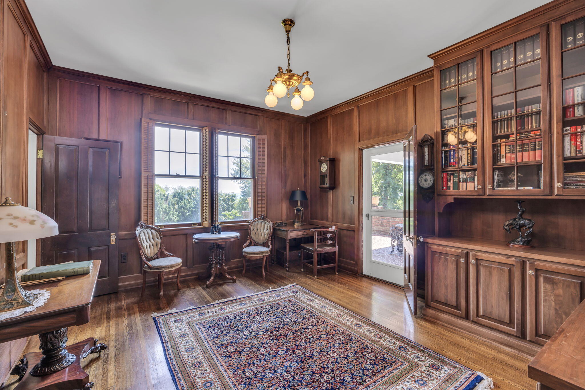 680 South Crest Road Chattanooga, TN 37404 - Photo 5 of 65 25-web-or-mls-680-s-crest-rd