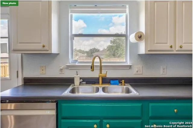 $1,600 | 11219 Pecan Canyon, San Antonio, TX 78252