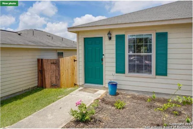 $1,600 | 11219 Pecan Canyon, San Antonio, TX 78252