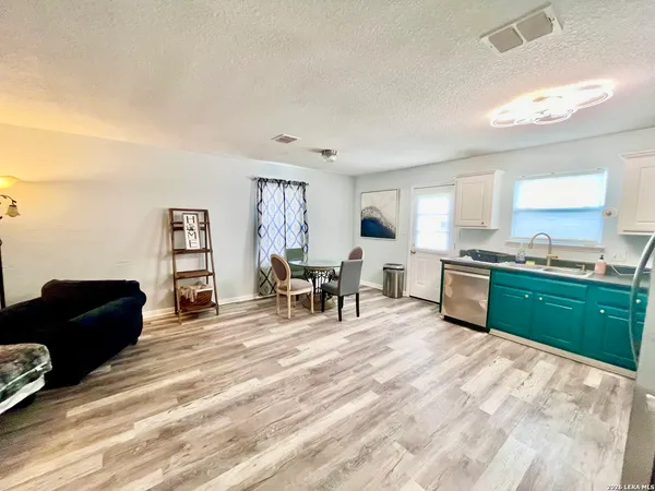 $1,495 | 11219 Pecan Canyon, San Antonio, TX 78252