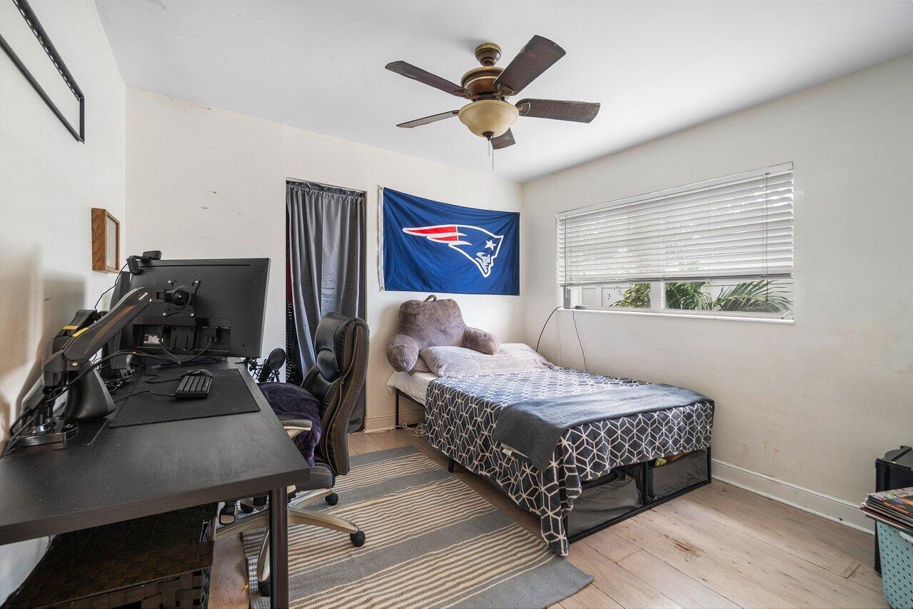 1069 West Camino Real Boca Raton, FL 33486 - Photo 16 of 21 Room 3