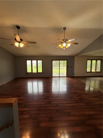 $239,000 | 1011 North Arrowhead Drive, Burlington, KS 66839