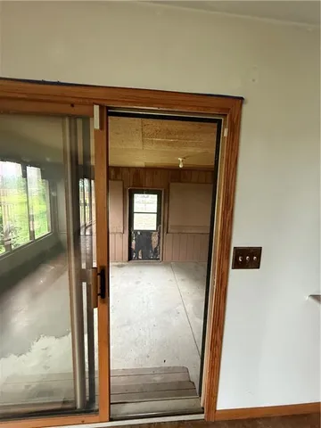 $239,000 | 1011 North Arrowhead Drive, Burlington, KS 66839