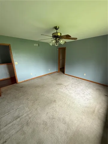 $239,000 | 1011 North Arrowhead Drive, Burlington, KS 66839