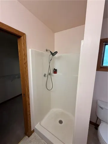 $239,000 | 1011 North Arrowhead Drive, Burlington, KS 66839