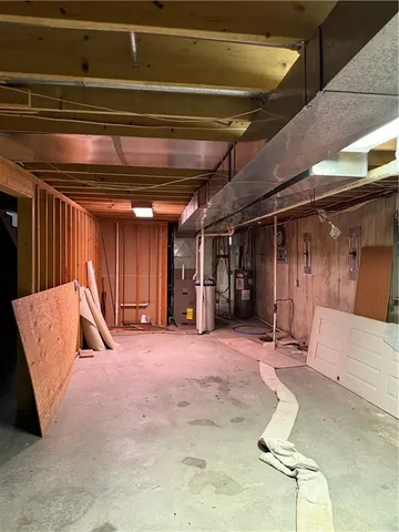 $239,000 | 1011 North Arrowhead Drive, Burlington, KS 66839