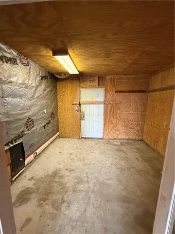 $239,000 | 1011 North Arrowhead Drive, Burlington, KS 66839