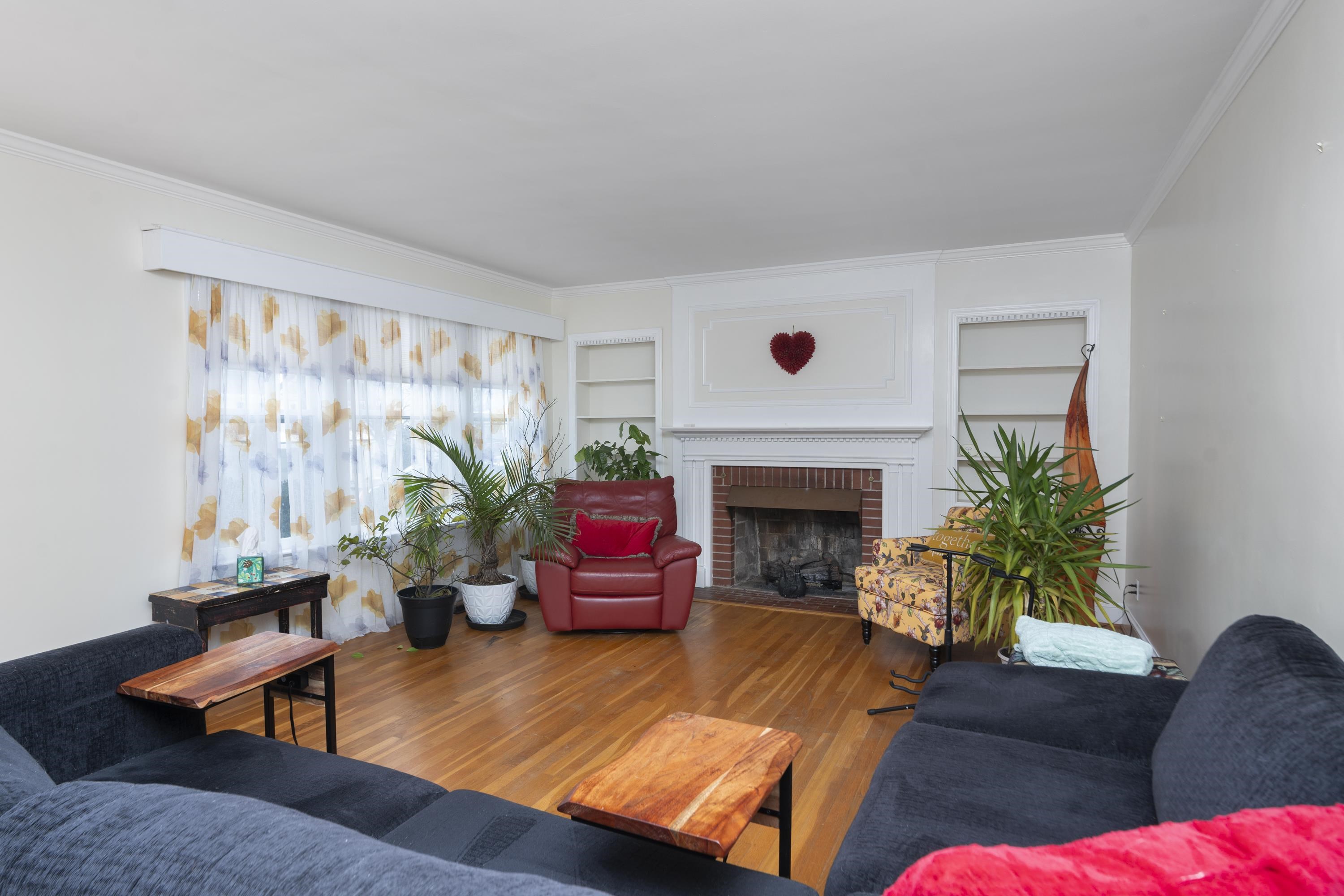 528 Locust Avenue Waynesboro, VA 22980 - Photo 12 of 47