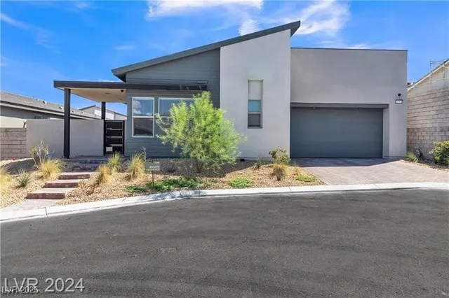 $794,880 | 10301 Fairview Rdg Court, Las Vegas, NV 89166