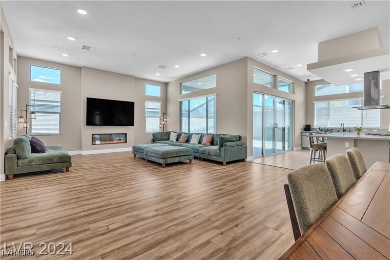 10301 Fairview Rdg Court Las Vegas, NV 89166 - Photo 2 of 50