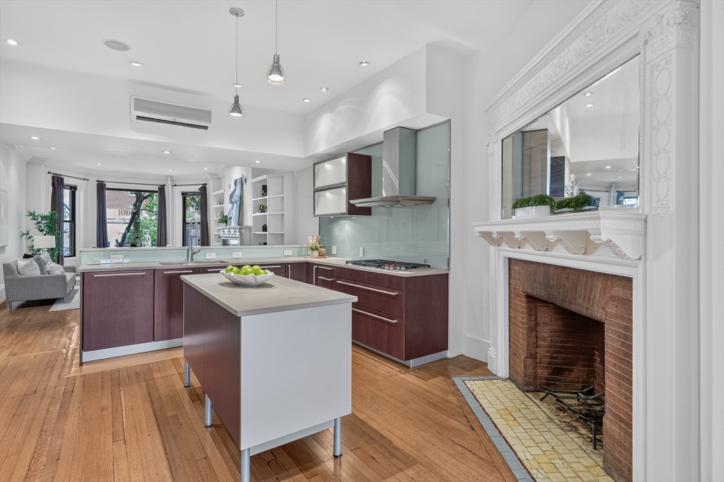 37 Bay State Road, Unit 3 Boston, MA 02215 - Photo 33 of 36