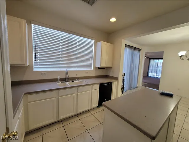 $1,800 | 8930 Partridge Hill Street, Las Vegas, NV 89148