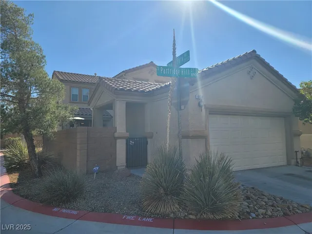 $1,800 | 8930 Partridge Hill Street, Las Vegas, NV 89148