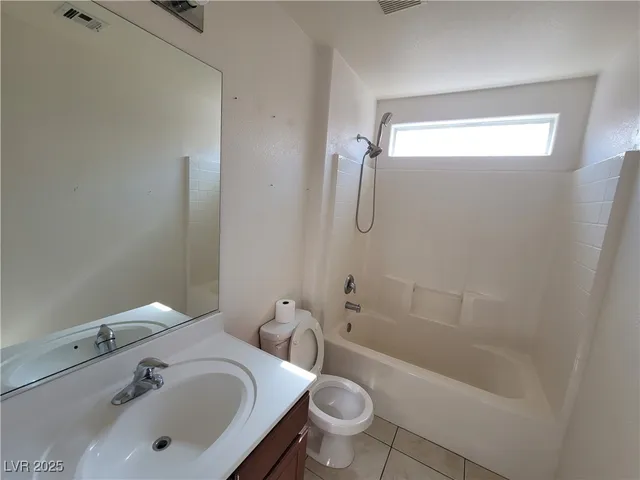 $1,800 | 8930 Partridge Hill Street, Las Vegas, NV 89148