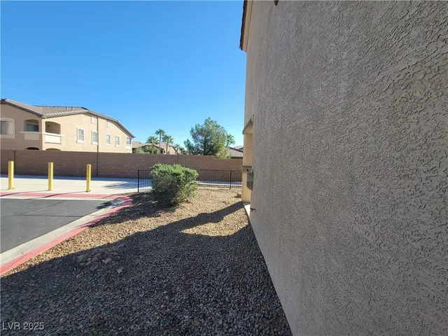 $1,800 | 8930 Partridge Hill Street, Las Vegas, NV 89148
