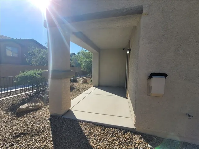 $1,800 | 8930 Partridge Hill Street, Las Vegas, NV 89148