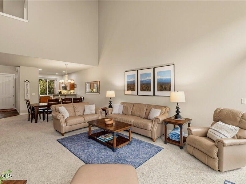 11110 Village Loop Redmond, OR 97756 - Photo 17 of 58