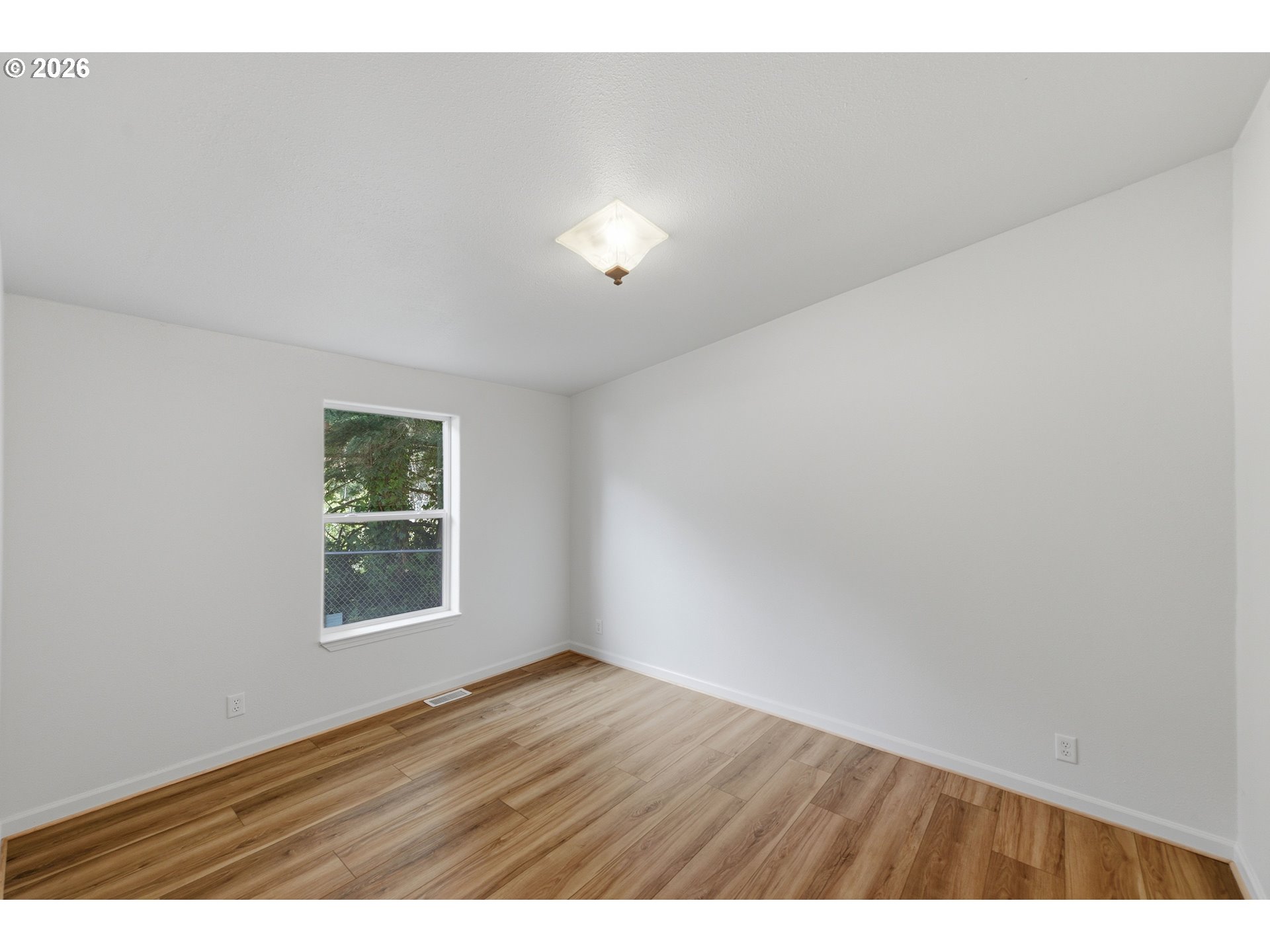 67752 Beaver Loop Road North Bend, OR 97459 - Photo 36 of 48