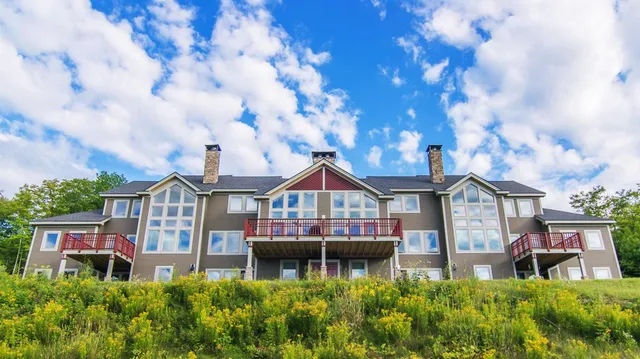 $879,000 | 369 Bear Path Lane, Unit 30, Burke, VT 05832