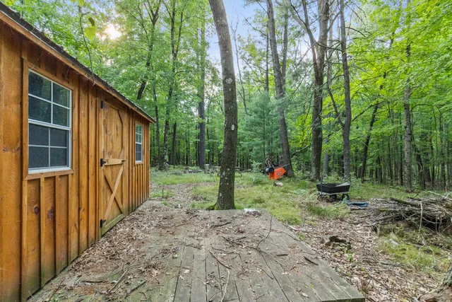 $179,900 | 4201 East 20th Street, White Cloud, MI 49349