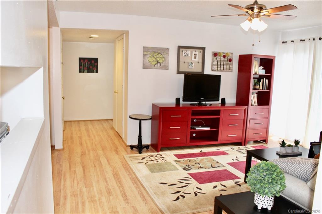 4912 Sardis Road, Unit C Charlotte, NC 28270 - Photo 10 of 21 Gallery Image 10