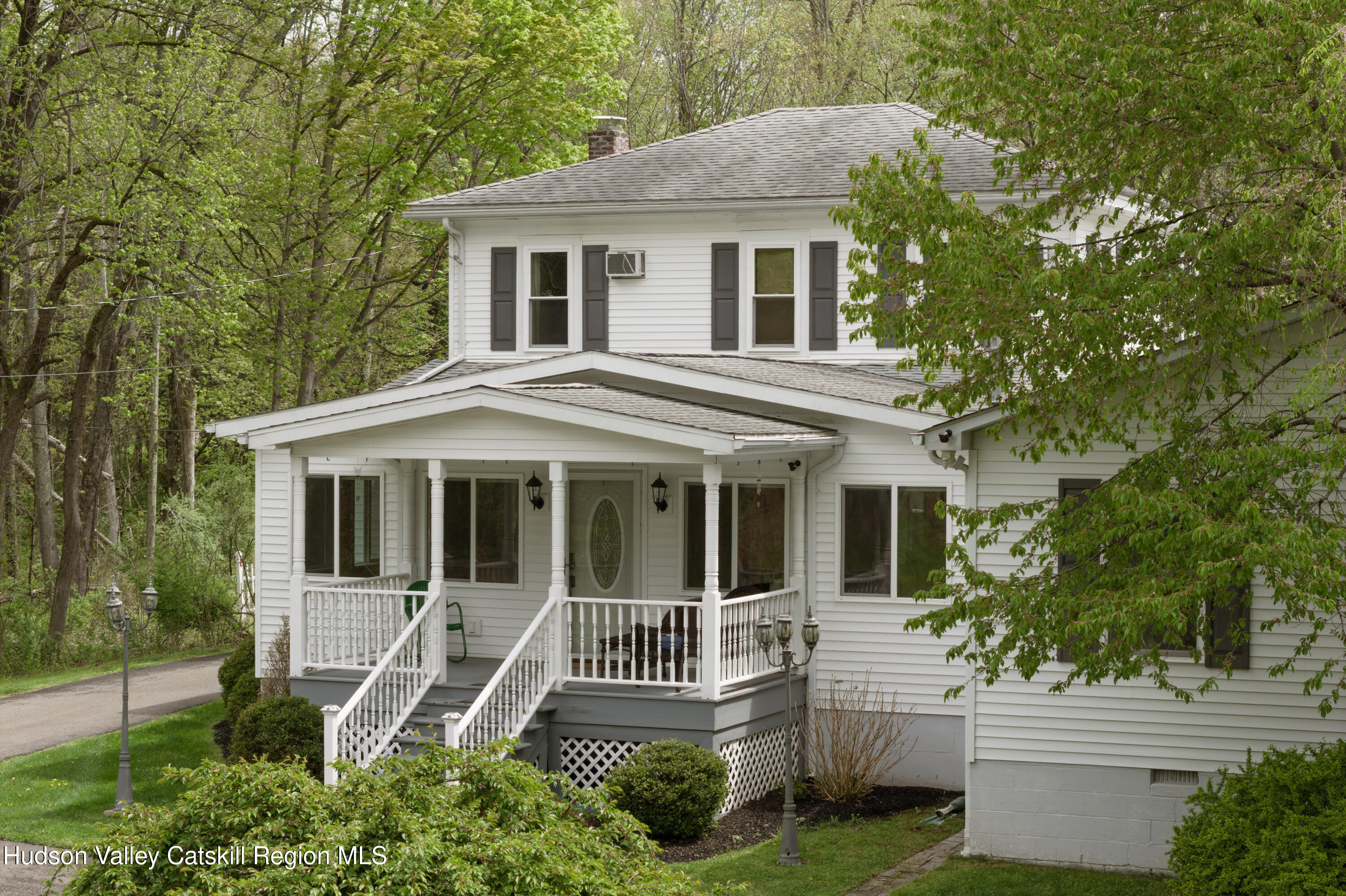 532 Springtown Road New Paltz, NY 12561 - Photo 1 of 27 01