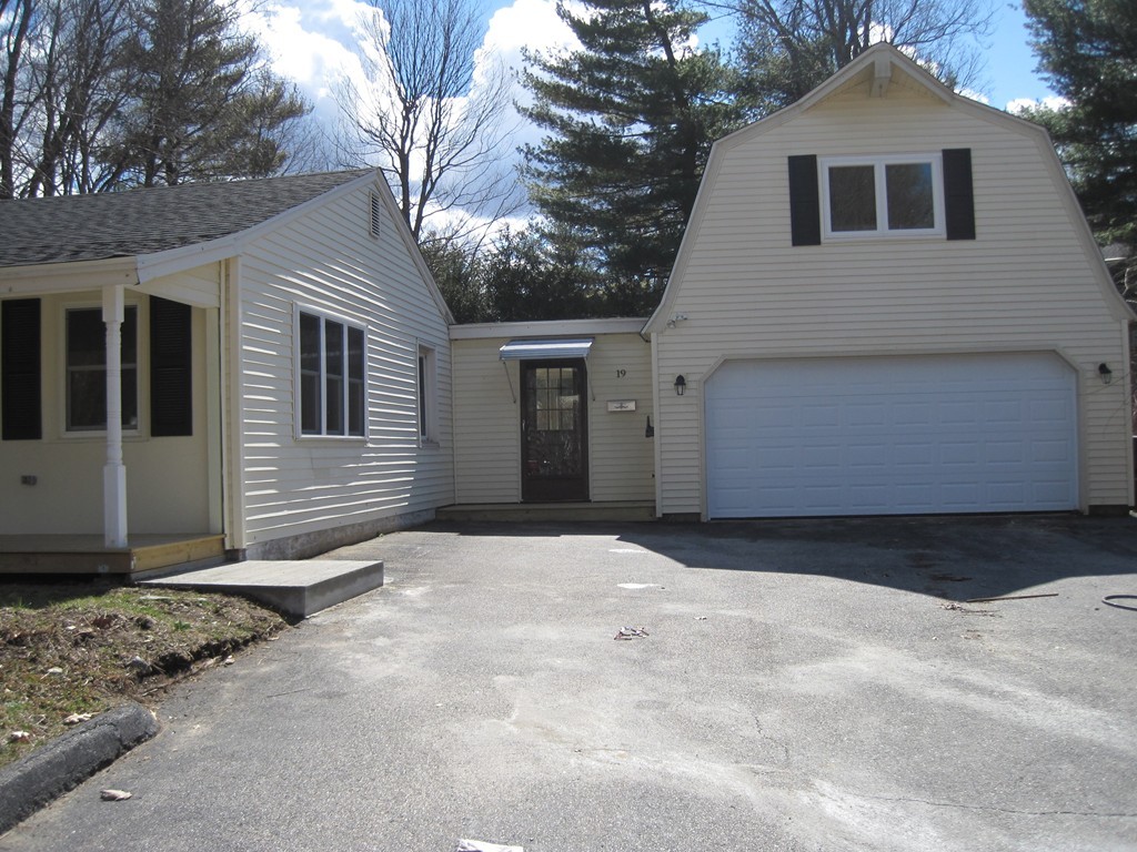 19 Inwood Road Auburn, MA 01501 - Photo 2 of 25 Gallery Image 2