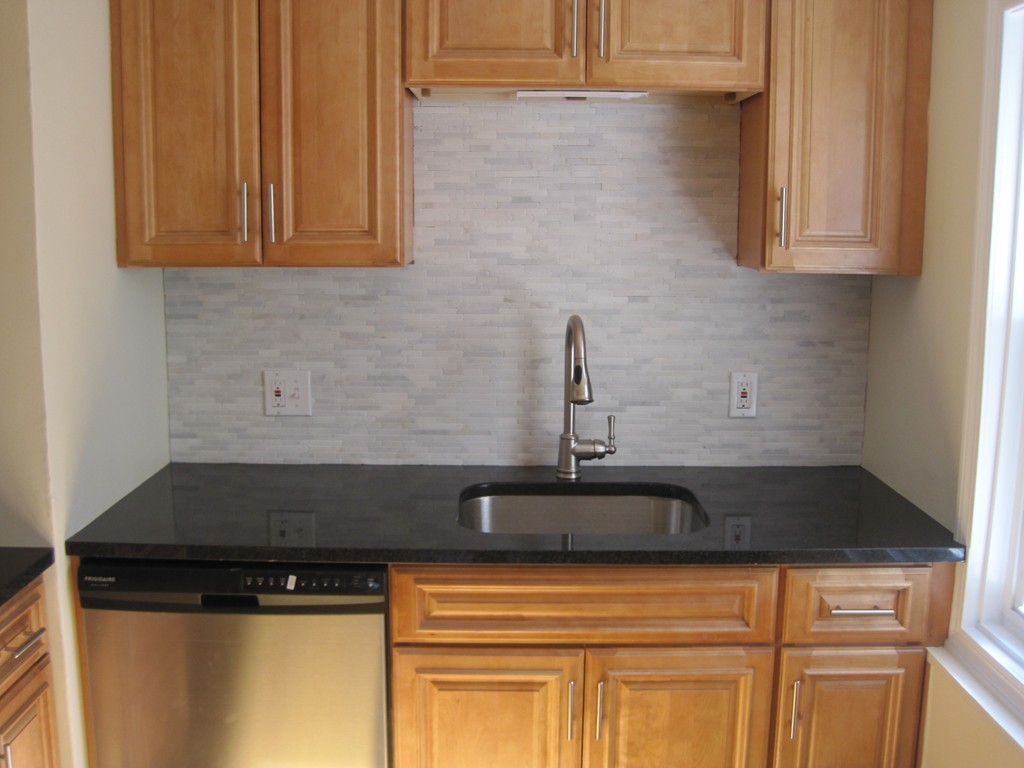 19 Inwood Road Auburn, MA 01501 - Photo 7 of 25 Gallery Image 7