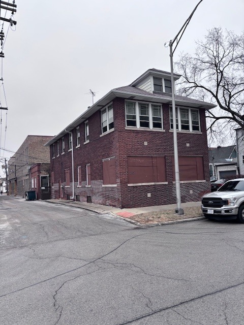 2412 High Street Blue Island, IL 60406 - Photo 2 of 13