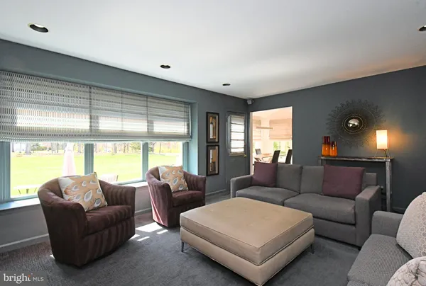 $975,000 | 27 Arabian Way, Holland, PA 18966