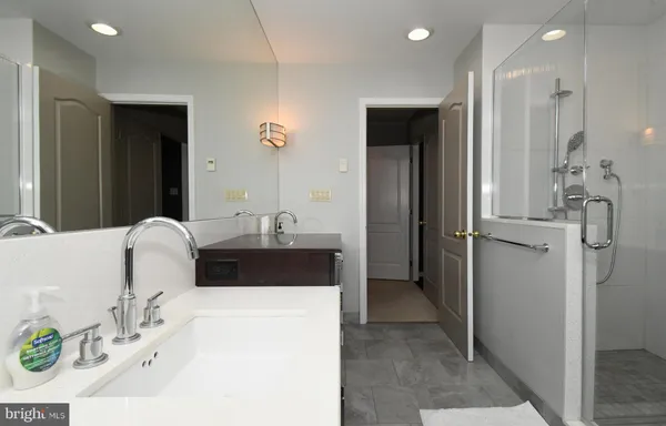 $975,000 | 27 Arabian Way, Holland, PA 18966