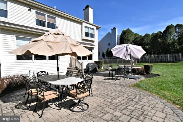 $975,000 | 27 Arabian Way, Holland, PA 18966