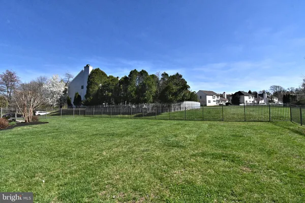 $975,000 | 27 Arabian Way, Holland, PA 18966