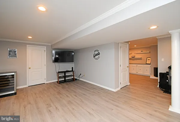 $975,000 | 27 Arabian Way, Holland, PA 18966