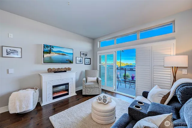 $1,049,950 | 50 Pine Street, Unit 105, Edmonds, WA 98020