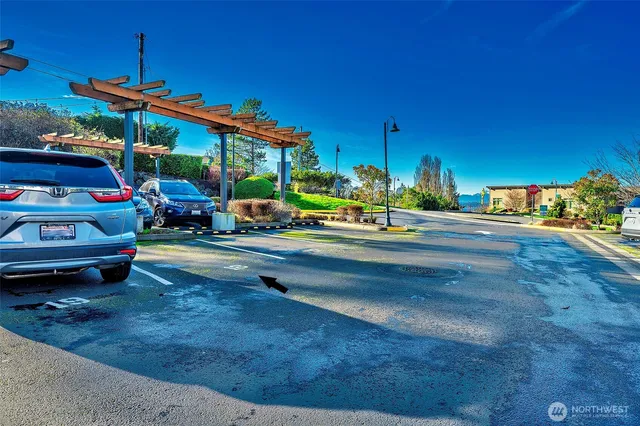 $1,049,950 | 50 Pine Street, Unit 105, Edmonds, WA 98020