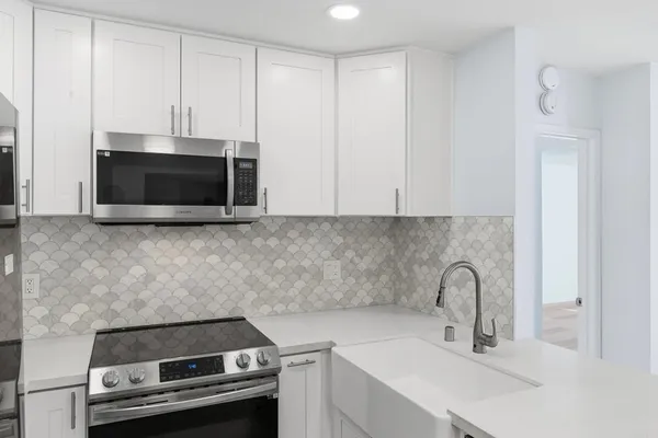 $475,000 | 12555 Oaks N Drive, Unit 203, San Diego, CA 92128