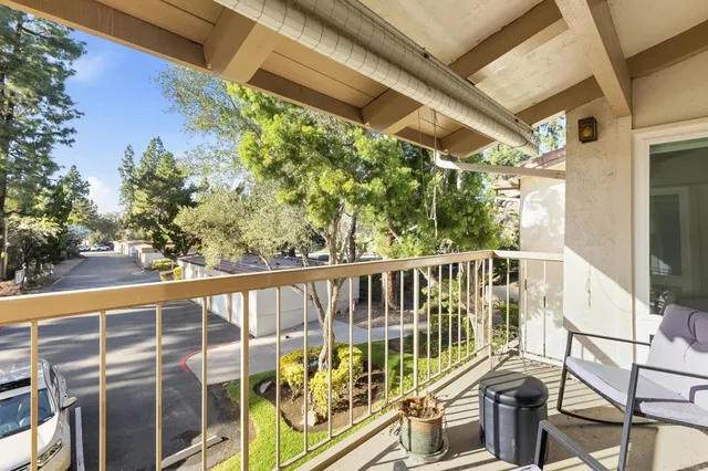 $495,000 | 12555 Oaks N Drive, Unit 203, San Diego, CA 92128