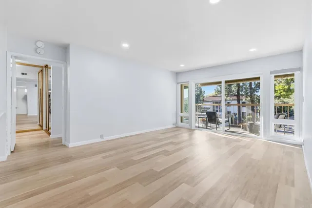 $495,000 | 12555 Oaks N Drive, Unit 203, San Diego, CA 92128