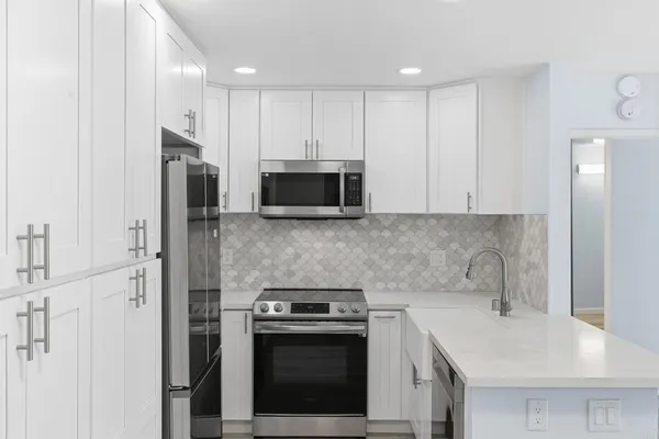 $475,000 | 12555 Oaks N Drive, Unit 203, San Diego, CA 92128